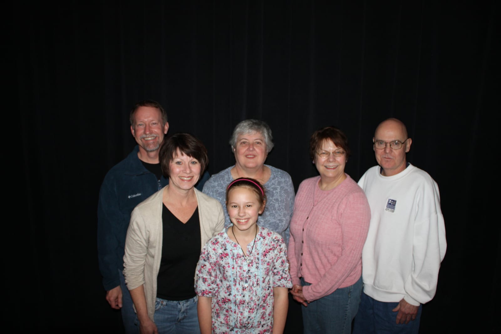 The six-member Stoops cast